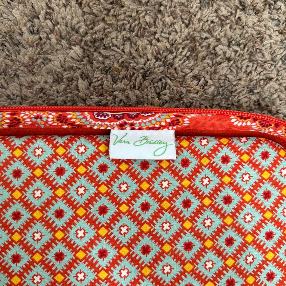 Vera Bradley Retired Paprika Quilted Laptop Messenger Bag Floral Hard Case